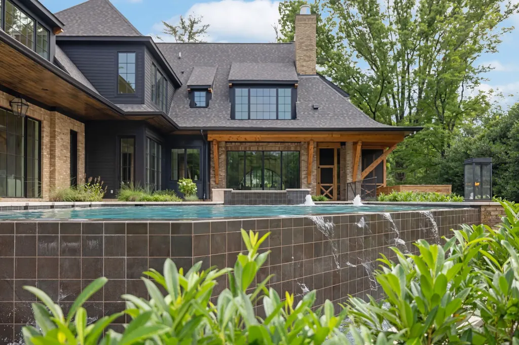 2805 Tyne Boulevard Nashville TN 37215