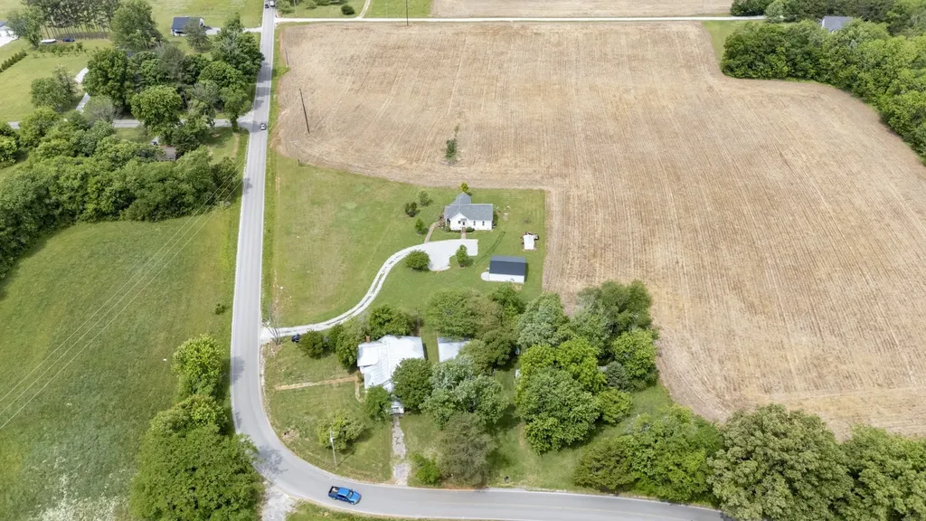 1717 Georgia Crossing Road Winchester TN 37398