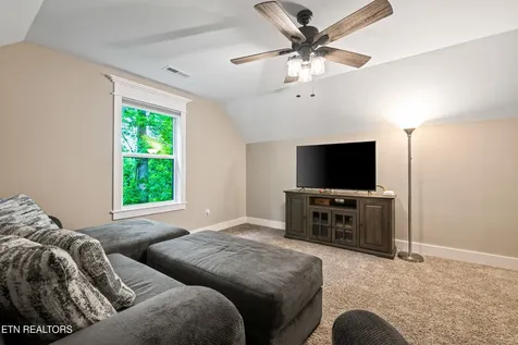 538 Robinson Trail Loudon TN 37774