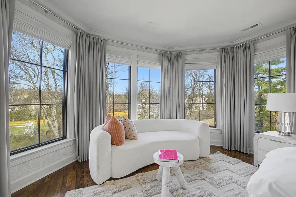 4304 Warner Place Nashville TN 37205