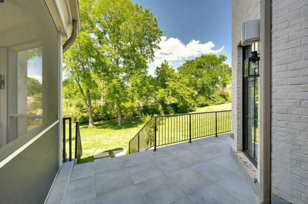 4304 Warner Place Nashville TN 37205
