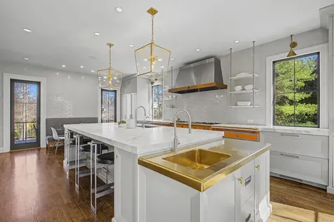 4304 Warner Place Nashville TN 37205