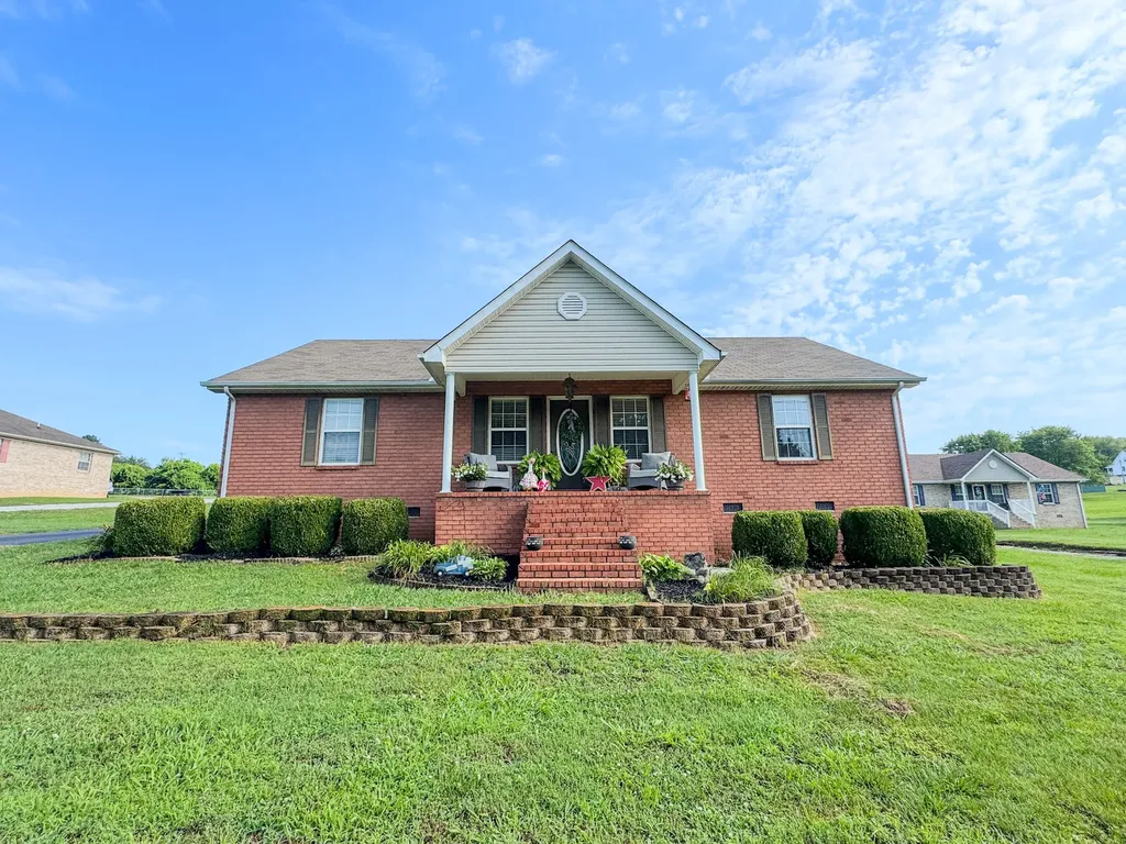 1700 Old Highway 25 Hartsville TN 37074