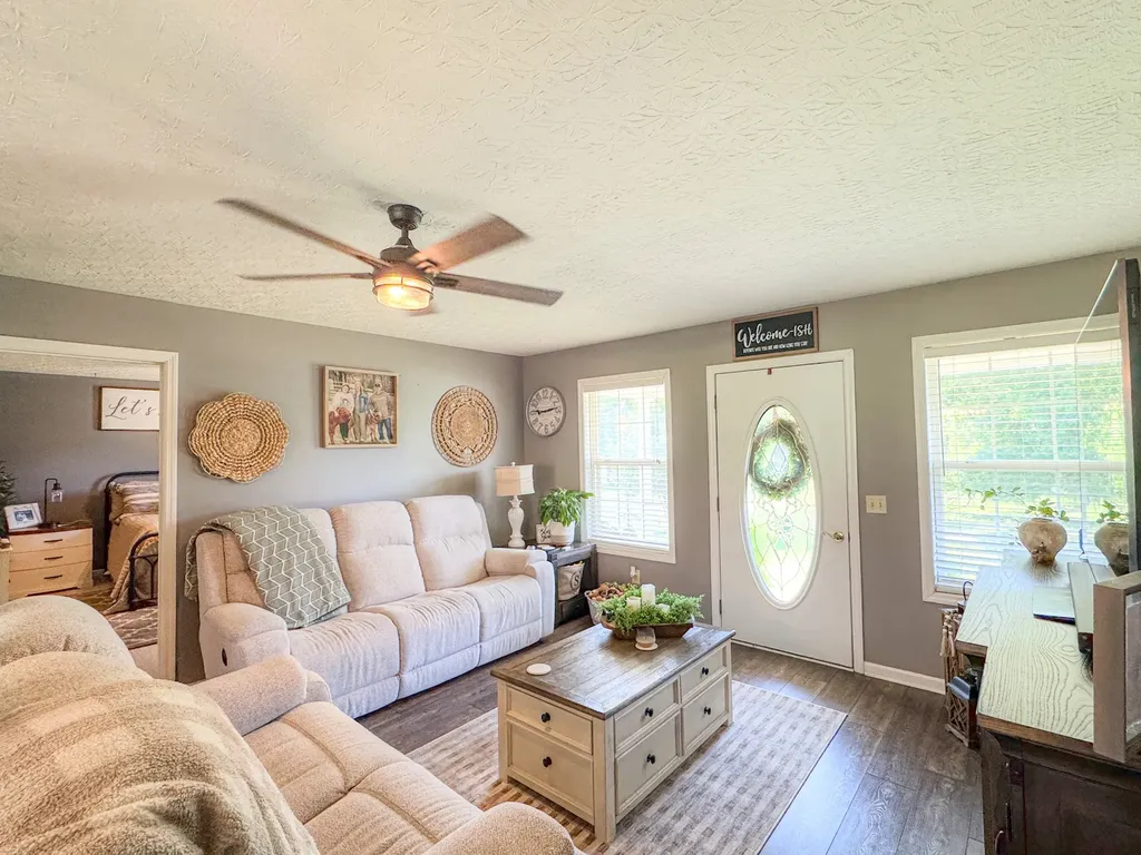 1700 Old Highway 25 Hartsville TN 37074