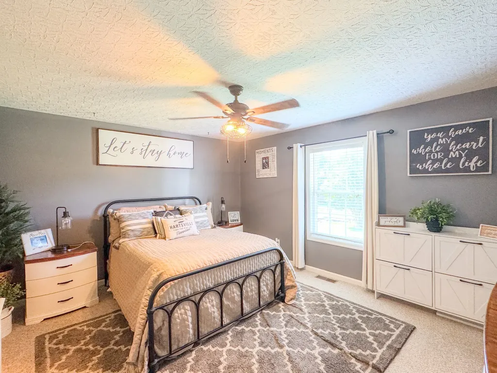1700 Old Highway 25 Hartsville TN 37074