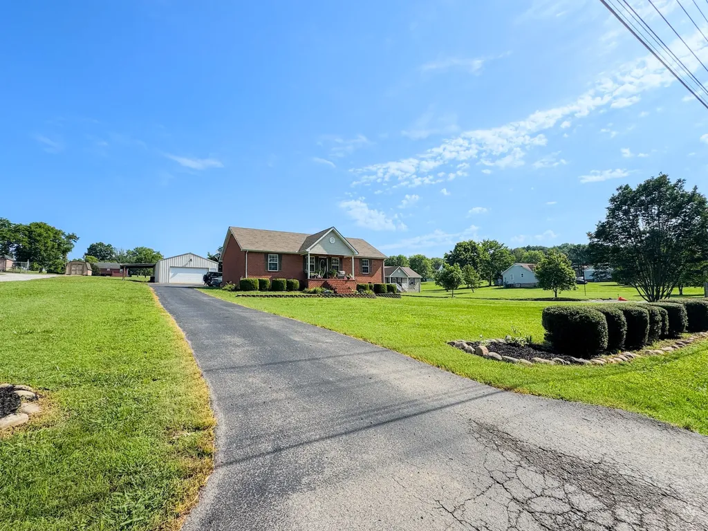 1700 Old Highway 25 Hartsville TN 37074
