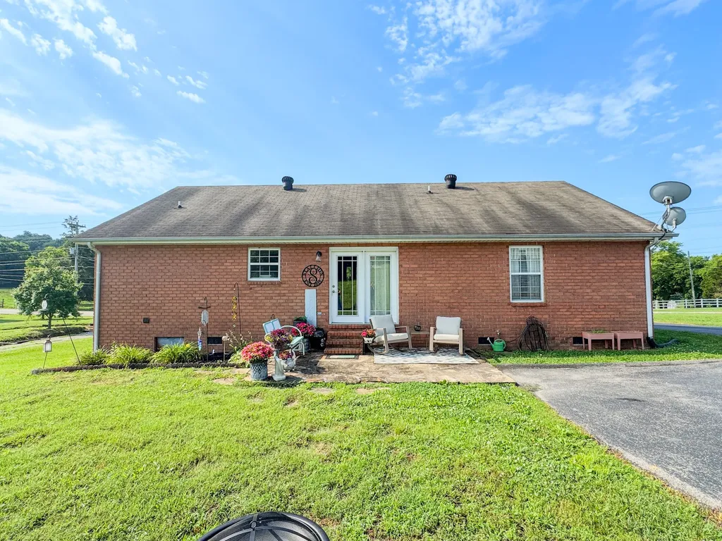 1700 Old Highway 25 Hartsville TN 37074