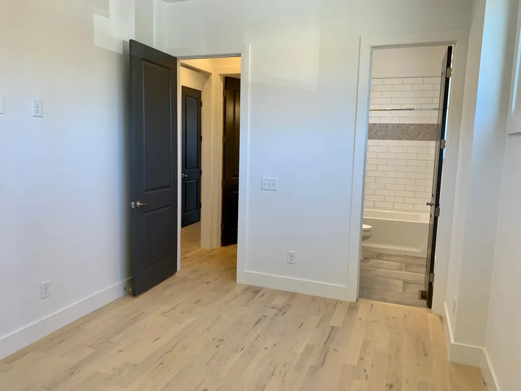 523 Fatherland Street Nashville TN 37206