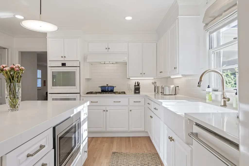 1209 Tyne Boulevard Nashville TN 37215
