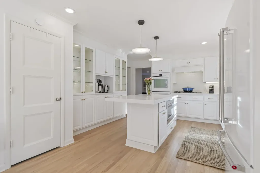 1209 Tyne Boulevard Nashville TN 37215
