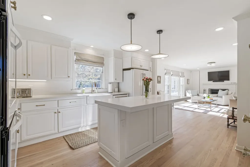 1209 Tyne Boulevard Nashville TN 37215