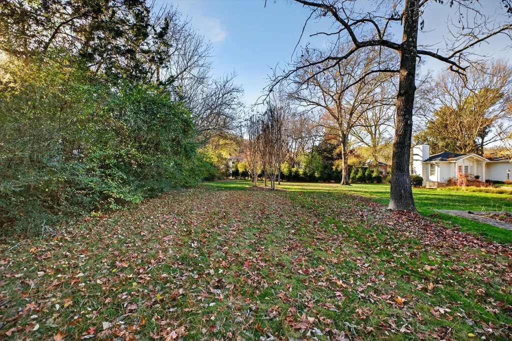 1209 Tyne Boulevard Nashville TN 37215