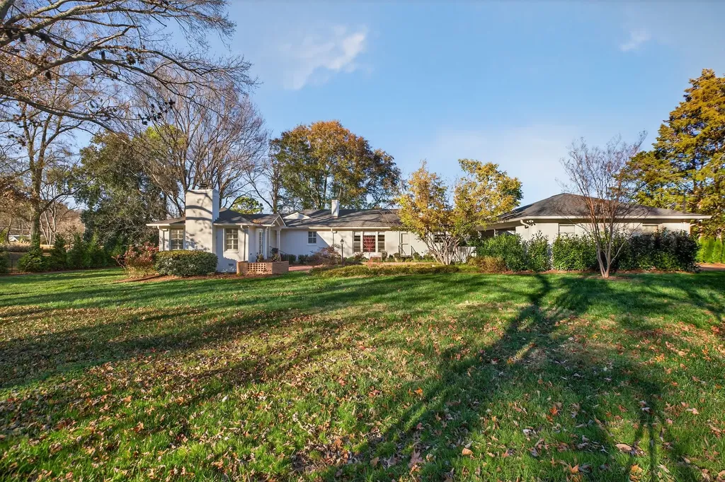 1209 Tyne Boulevard Nashville TN 37215