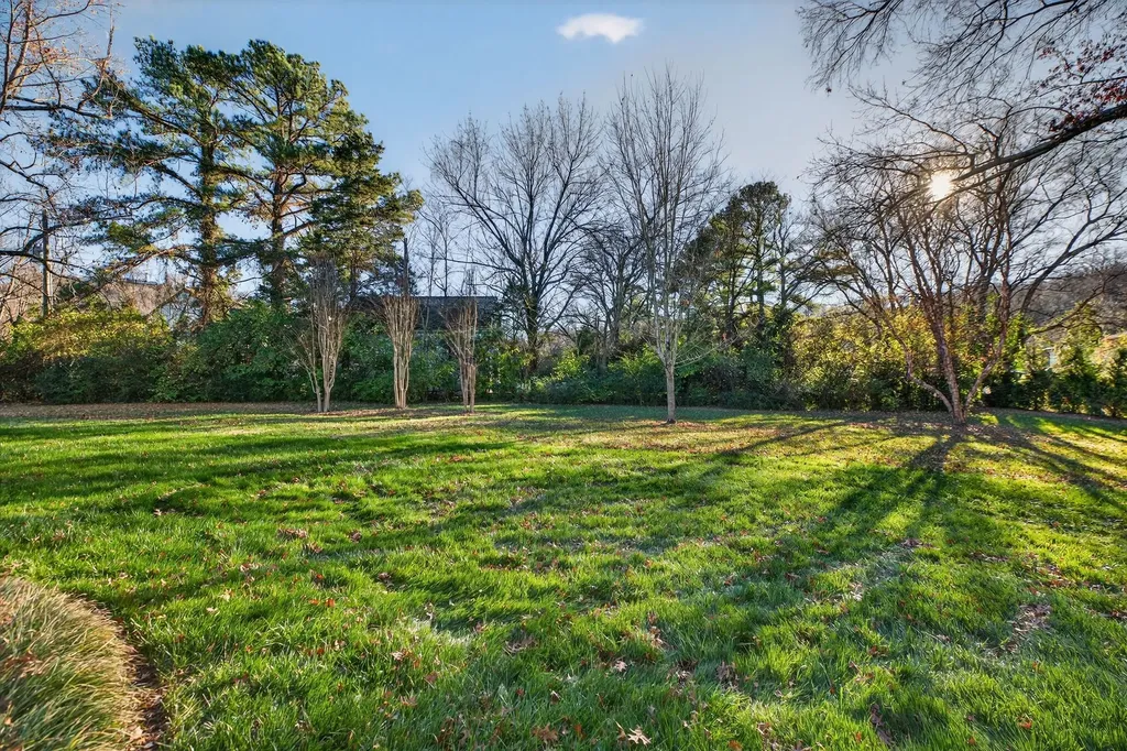 1209 Tyne Boulevard Nashville TN 37215