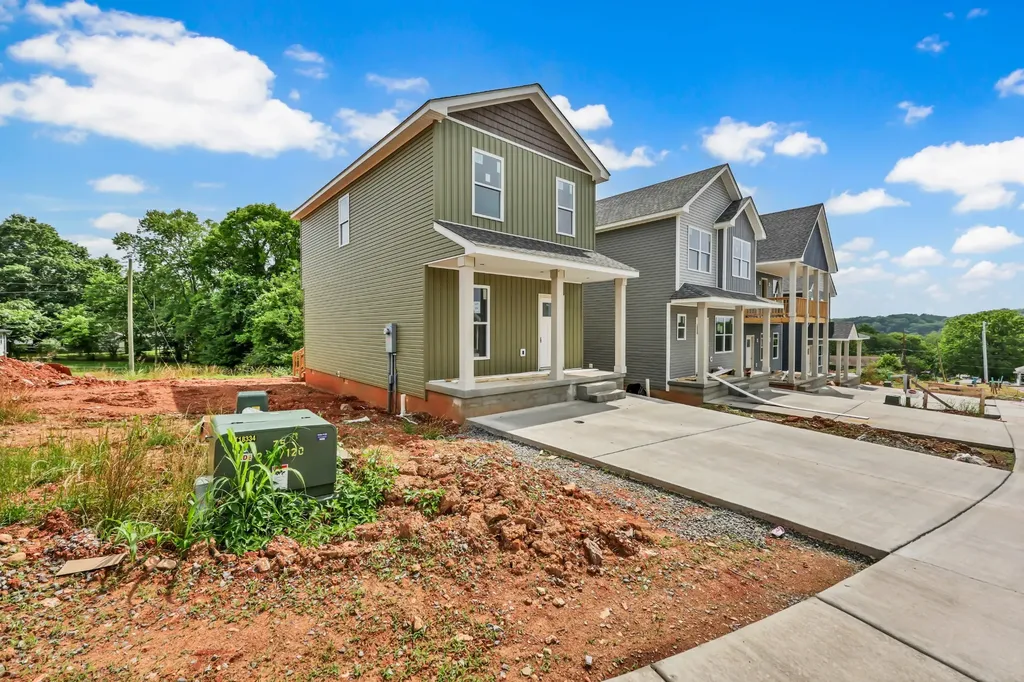 42 Dixon Drive Clarksville TN 37040