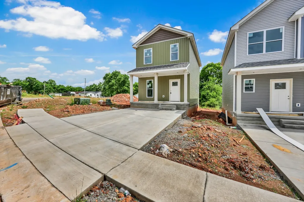 42 Dixon Drive Clarksville TN 37040
