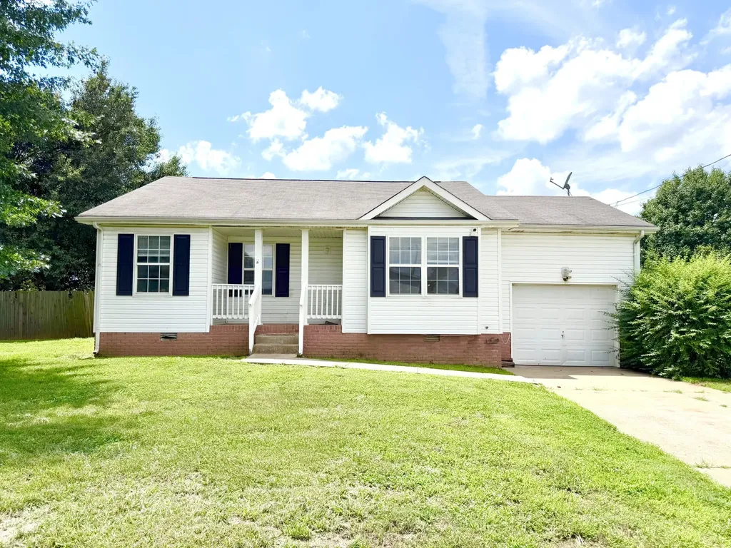 Oak Grove KY, 401 Old Glory Lane