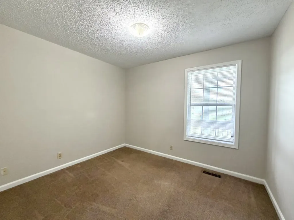 401 Old Glory Lane Oak Grove KY 42262
