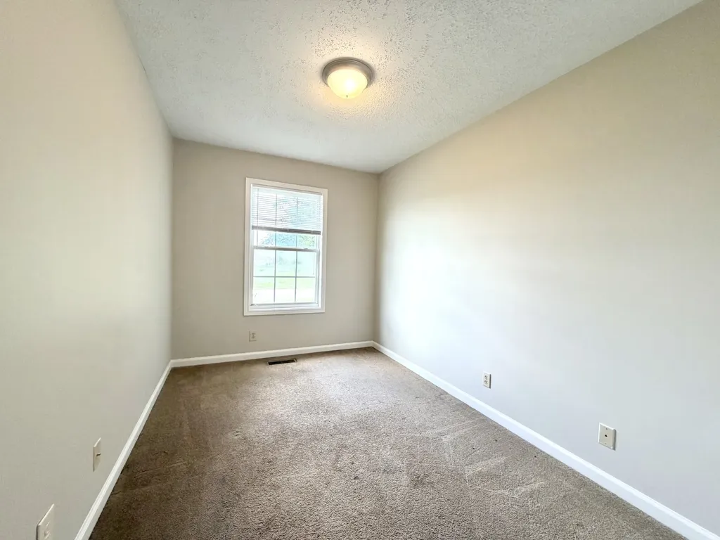 401 Old Glory Lane Oak Grove KY 42262
