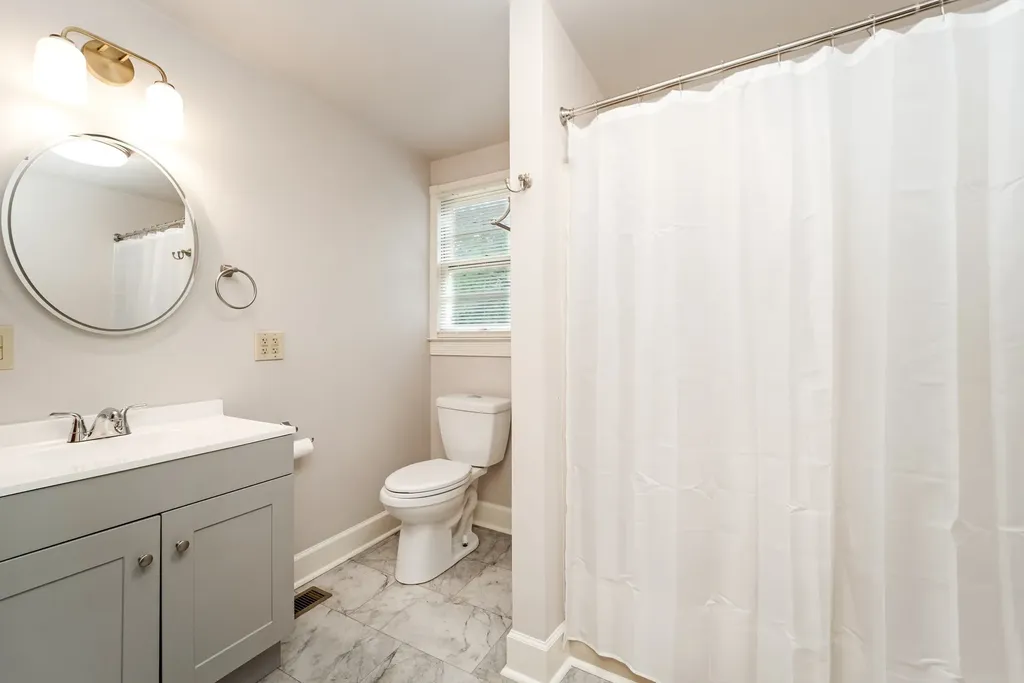 205 W Main Street Greenbrier TN 37073