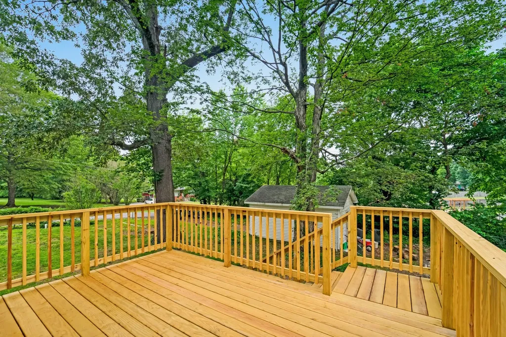 205 W Main Street Greenbrier TN 37073