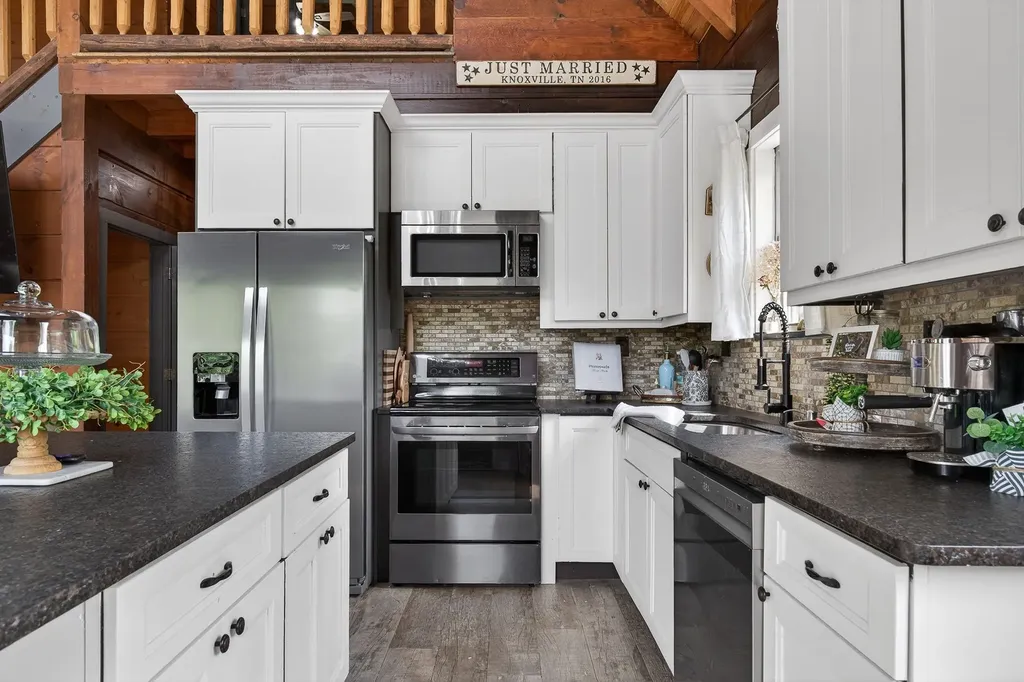 4830 Ensor Hollow Road Buffalo Valley TN 38548