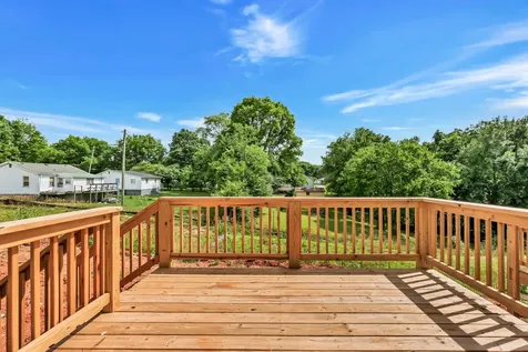 38 Dixon Drive Clarksville TN 37040