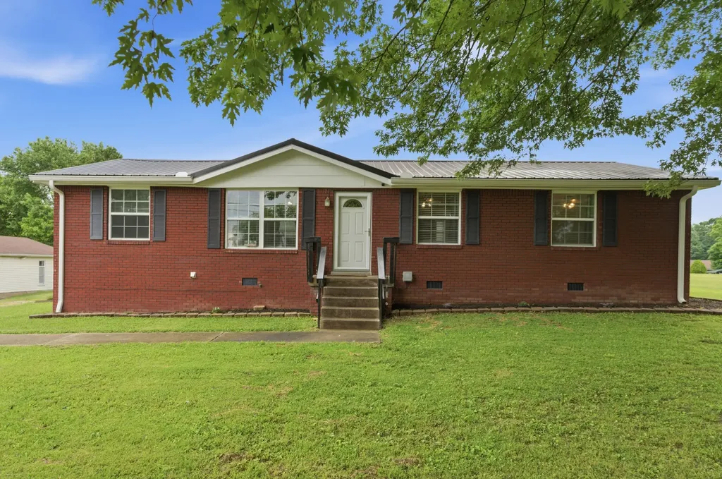 1787 Bearwallow Road Ashland City TN 37015