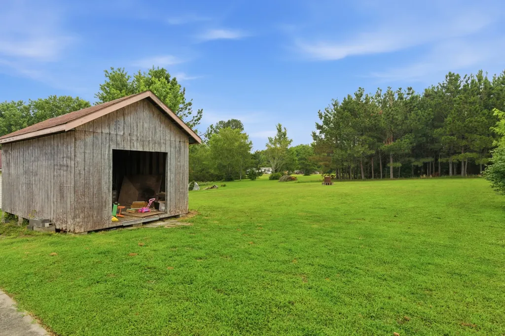 1787 Bearwallow Road Ashland City TN 37015