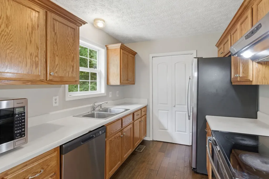 314 Reeves Court Springfield TN 37172