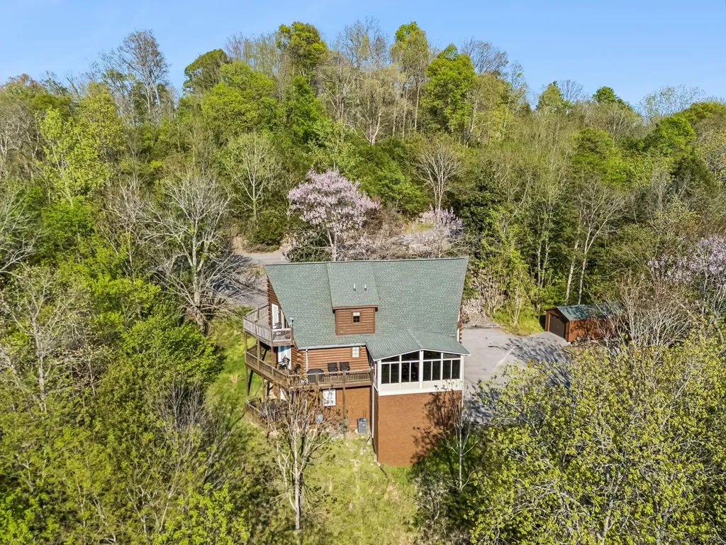 Smithville TN, 110 Lake Meadow Drive