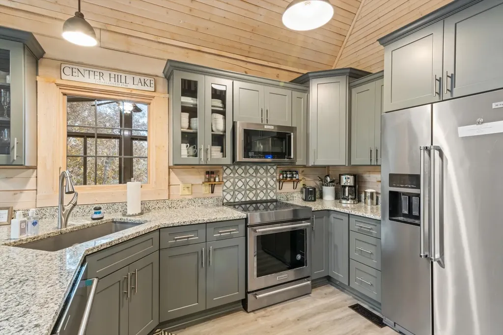110 Lake Meadow Drive Smithville TN 37166