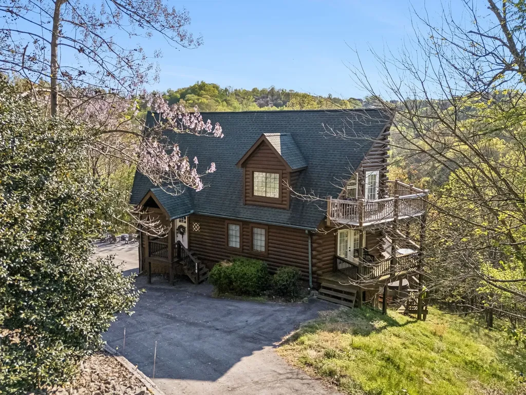 110 Lake Meadow Drive Smithville TN 37166