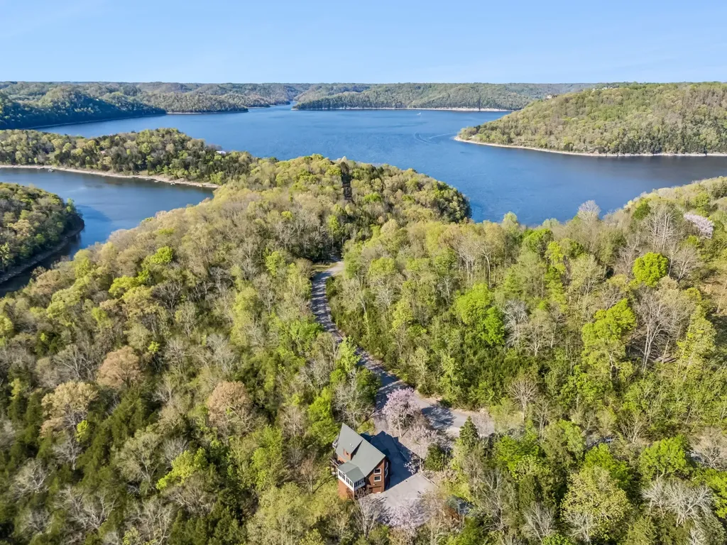 110 Lake Meadow Drive Smithville TN 37166