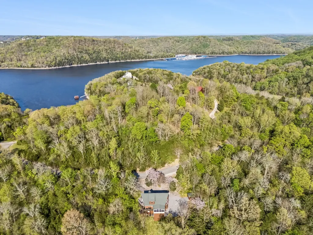 110 Lake Meadow Drive Smithville TN 37166