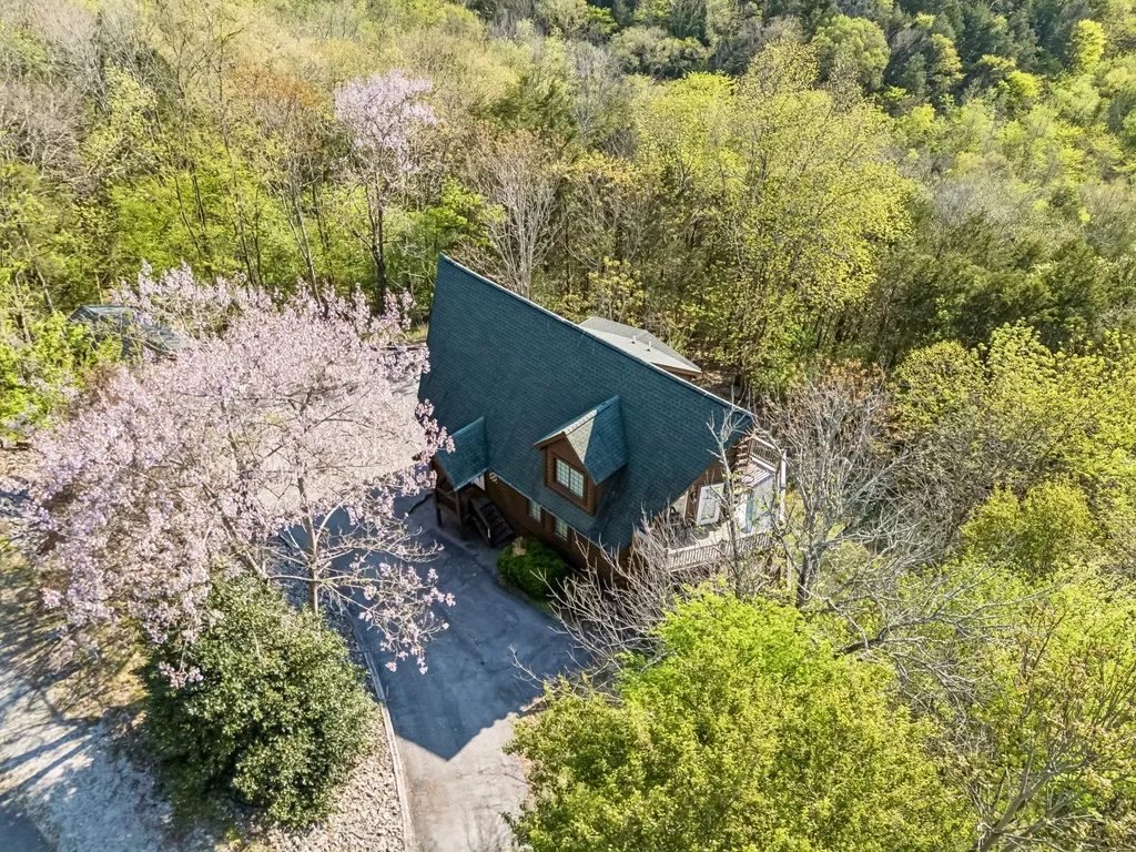 110 Lake Meadow Drive Smithville TN 37166