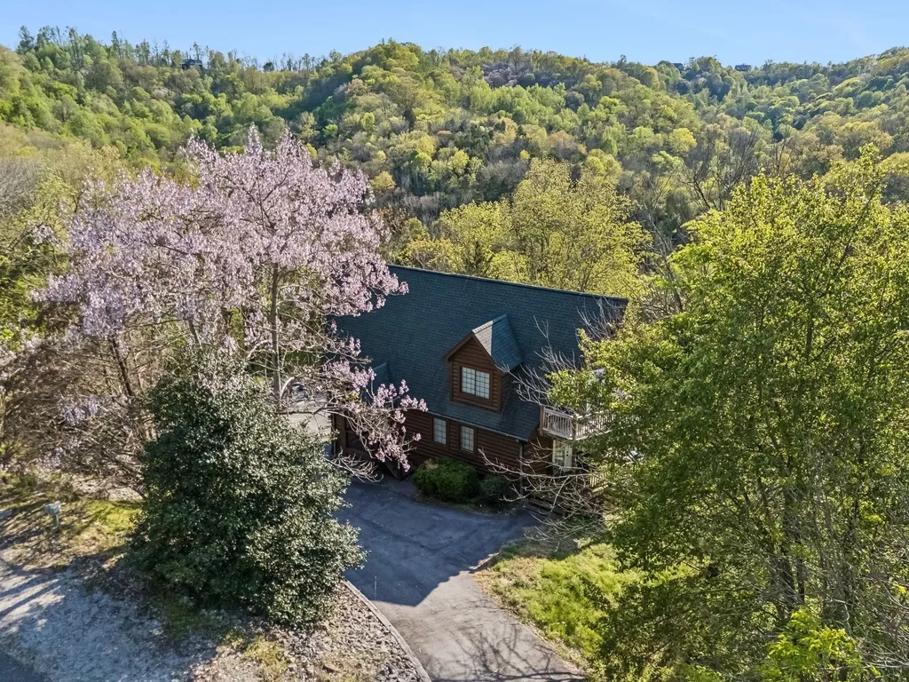 110 Lake Meadow Drive Smithville TN 37166