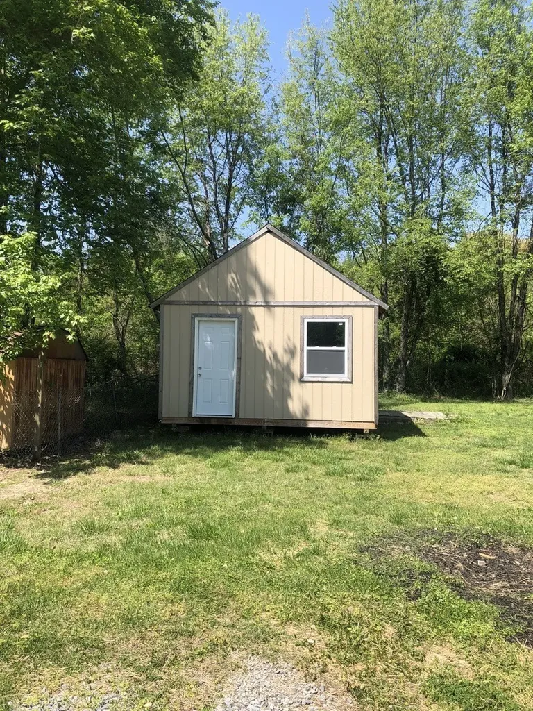 302 Donal Terrace White House TN 37188