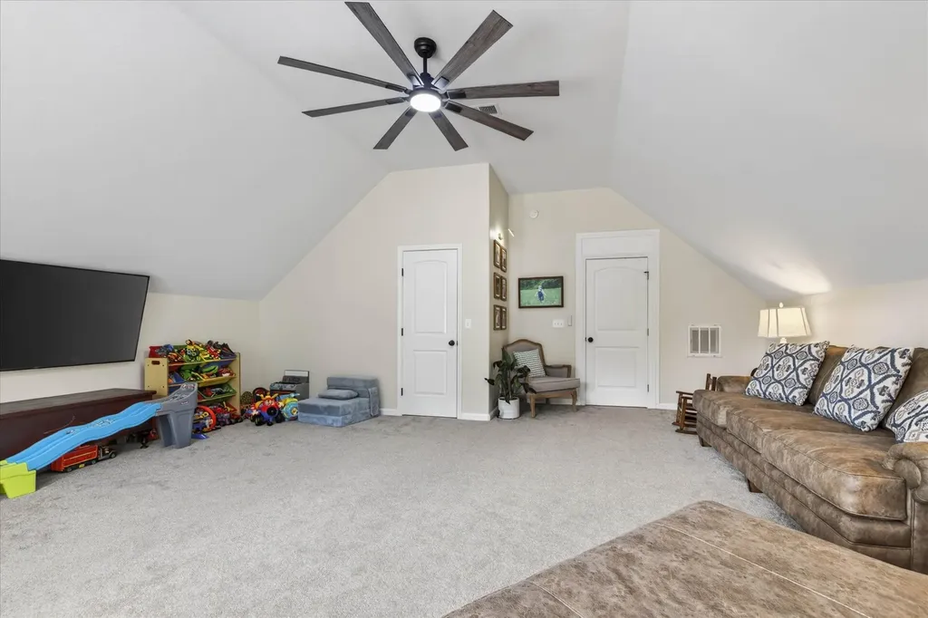 906 Douglas Lane Clarksville TN 37043