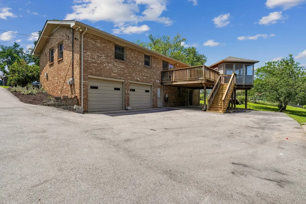 312 Tyne Boulevard Old Hickory TN 37138