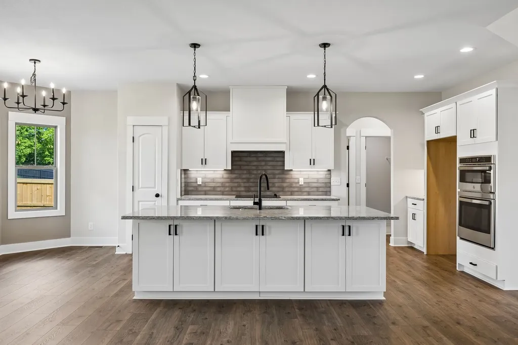 1147 Forsythia Trace Clarksville TN 37043