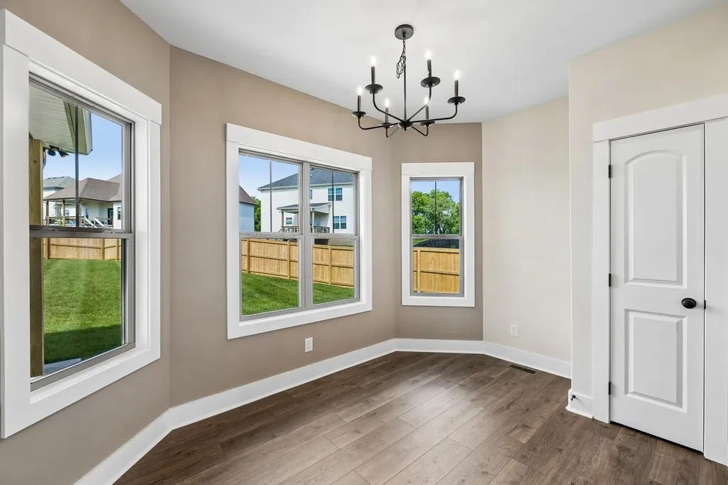 1147 Forsythia Trace Clarksville TN 37043