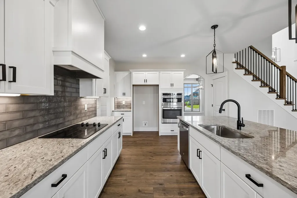 1147 Forsythia Trace Clarksville TN 37043