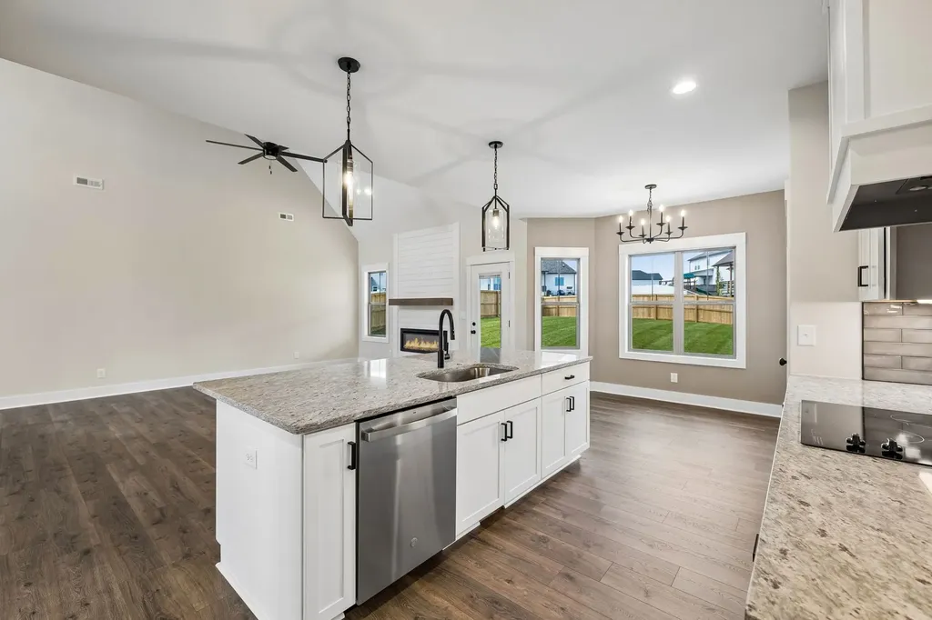 1147 Forsythia Trace Clarksville TN 37043