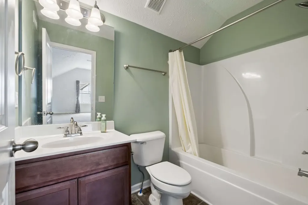 120 Farmbrook Court Murfreesboro TN 37128