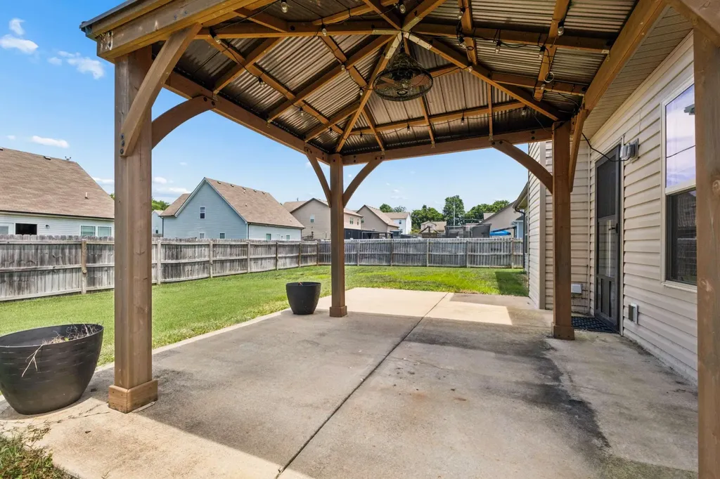 120 Farmbrook Court Murfreesboro TN 37128