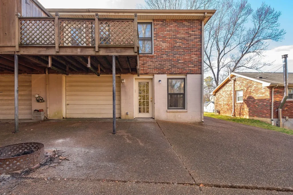 4966 Sherman Oaks Drive Nashville TN 37211