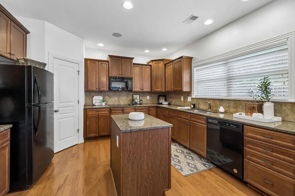 624 Collinscrest Court Nashville TN 37221