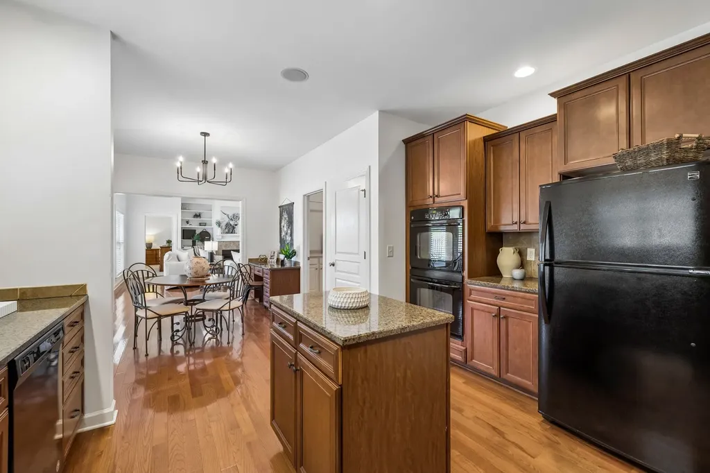 624 Collinscrest Court Nashville TN 37221