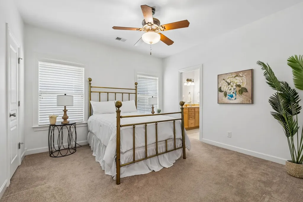 624 Collinscrest Court Nashville TN 37221